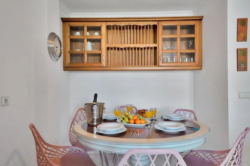 Apartamento En El Centro De San Pedro Con Parking - Del Valle 72 1 Marbella