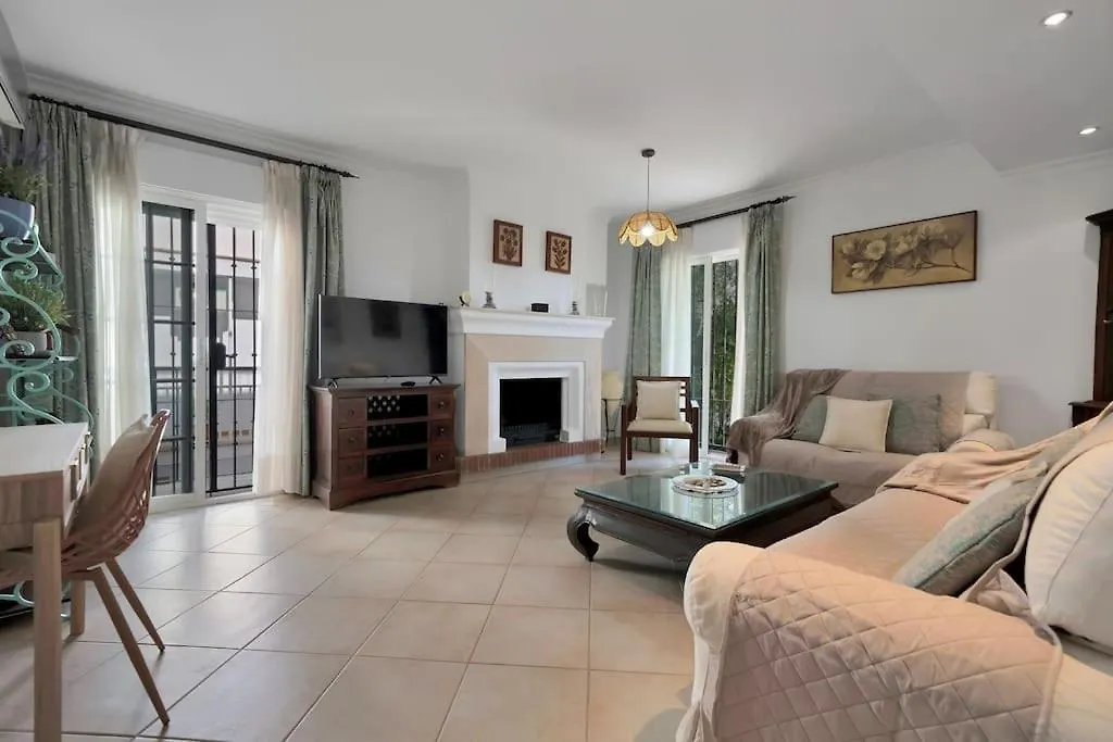 Apartamento En El Centro De San Pedro Con Parking - Del Valle 72 1 Marbella